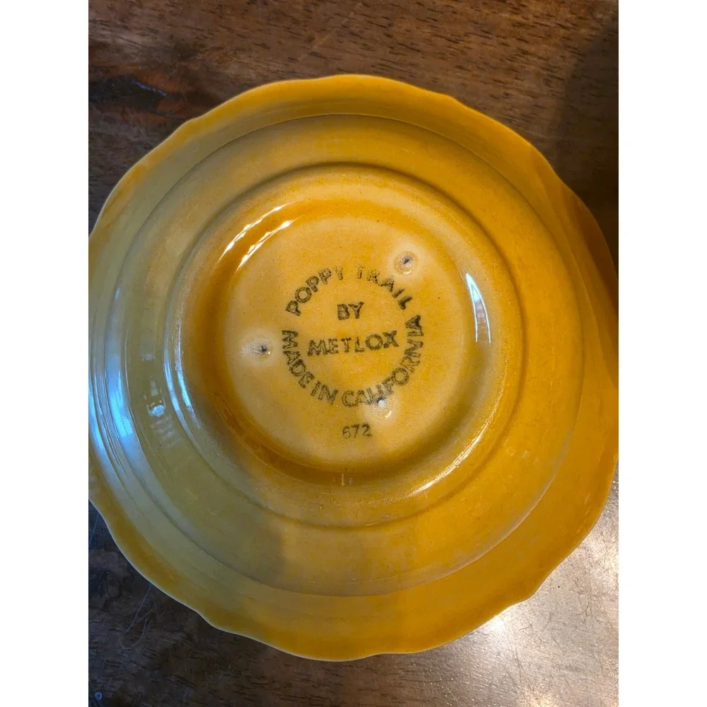Set of 6 Metlox Poppy Trail Provincial Mustard Yellow Cereal Soup Bowls 6.25